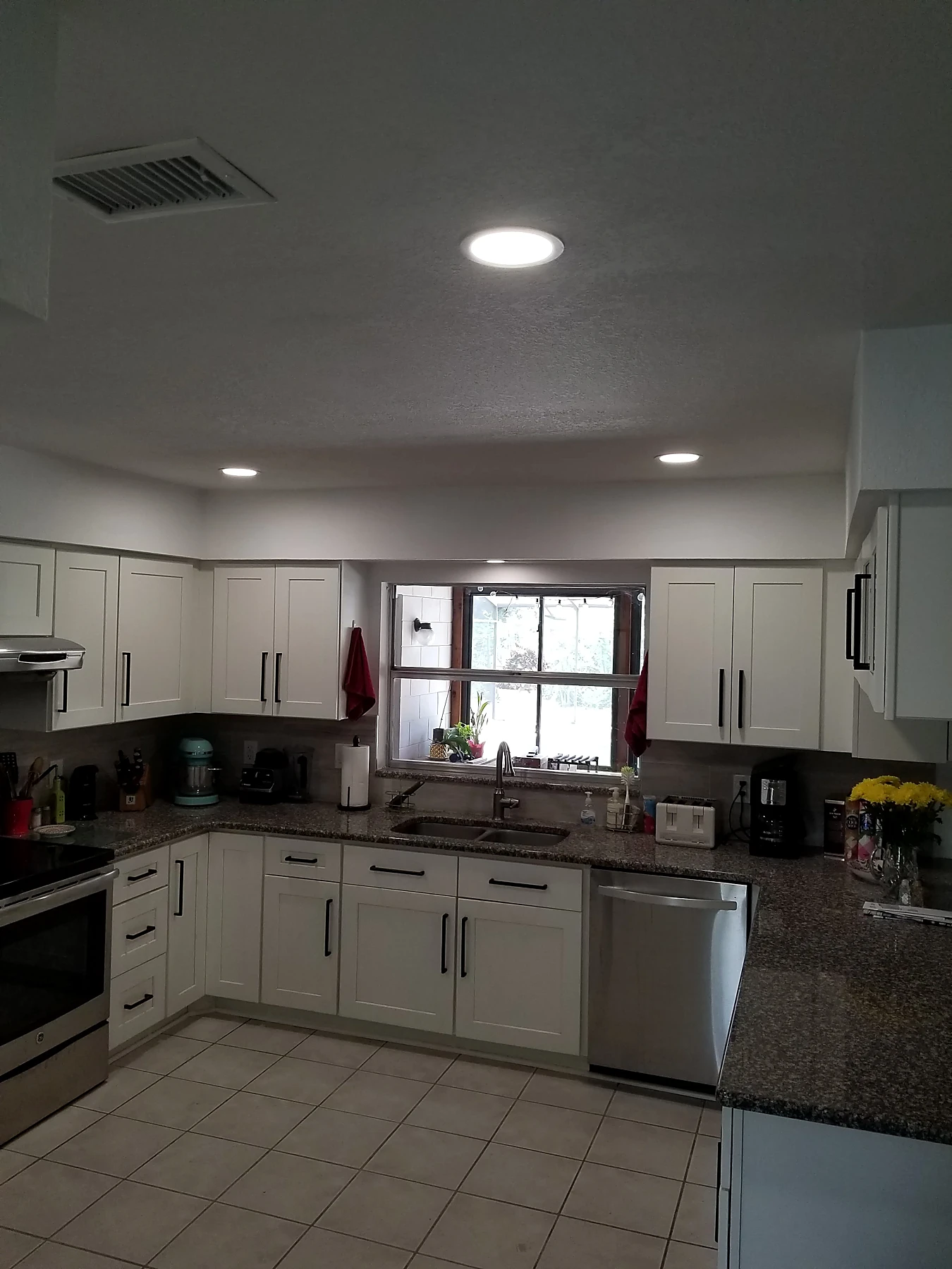 Kitchen & family room renovation